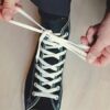 Giải pháp xử lý vấn đề dây giày Converse quá dài một cách đơn giản